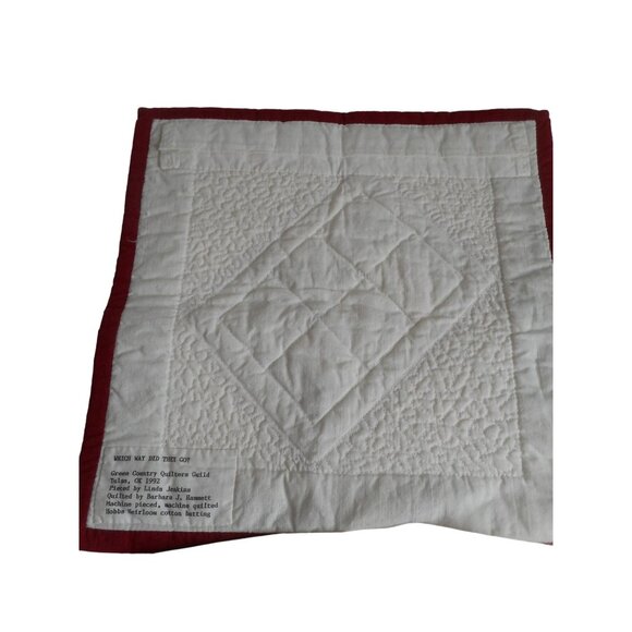 Vintage 1992 Quilted square wall hanging Which way did they go? Estate - Picture 4 of 5